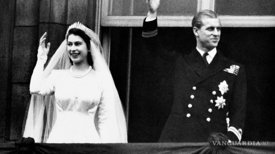 Aún junto a la reina, el príncipe Felipe de Inglaterra celebra mañana sus 99 años