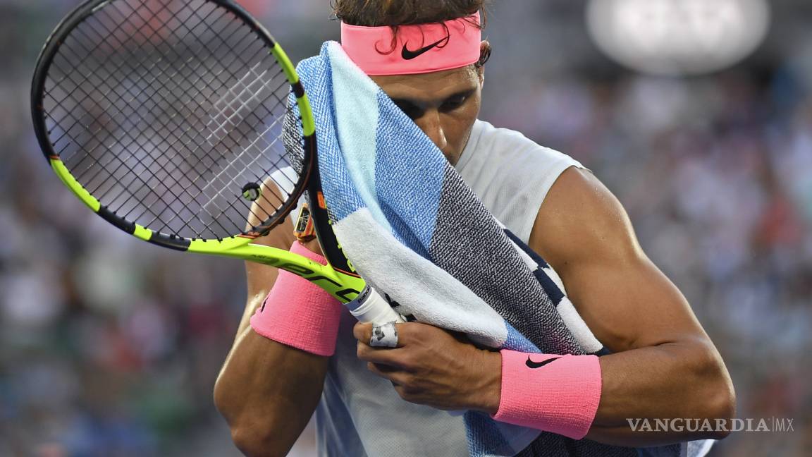 Nadal abandona el Abierto de Australia por lesión