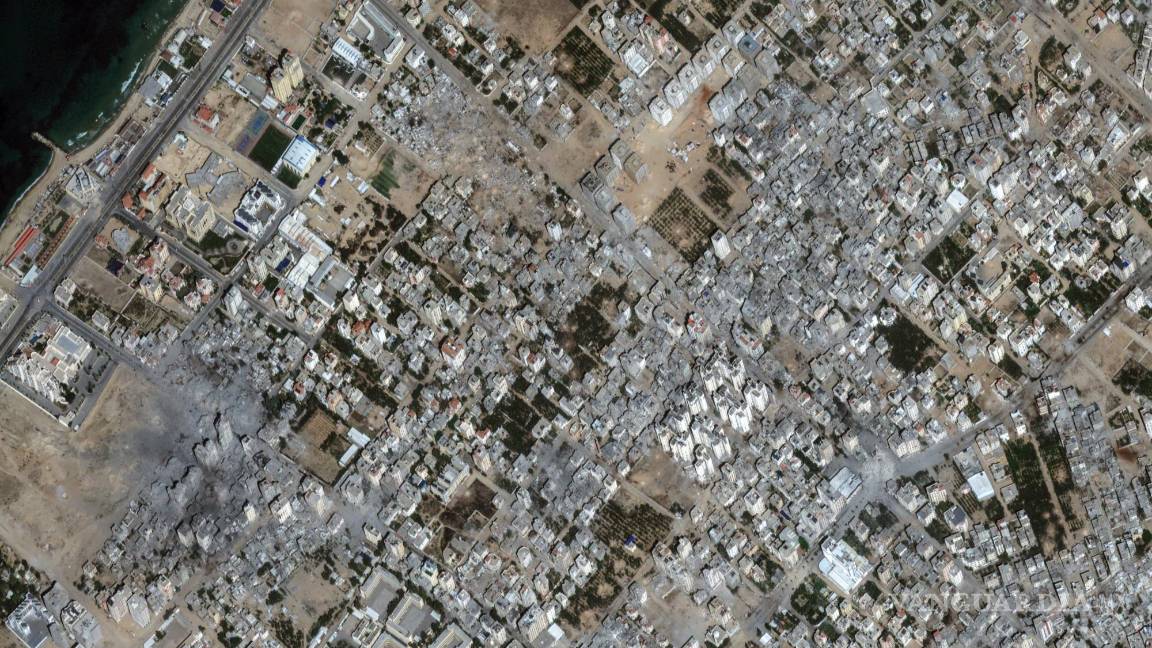 $!Edificios y estructuras tras los ataques aéreos israelíes en el vecindario de Al Karameh, en el norte de la Franja de Gaza, el 21 de octubre de 2023.