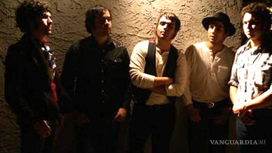 Graba Enjambre videoclip de "Visita"