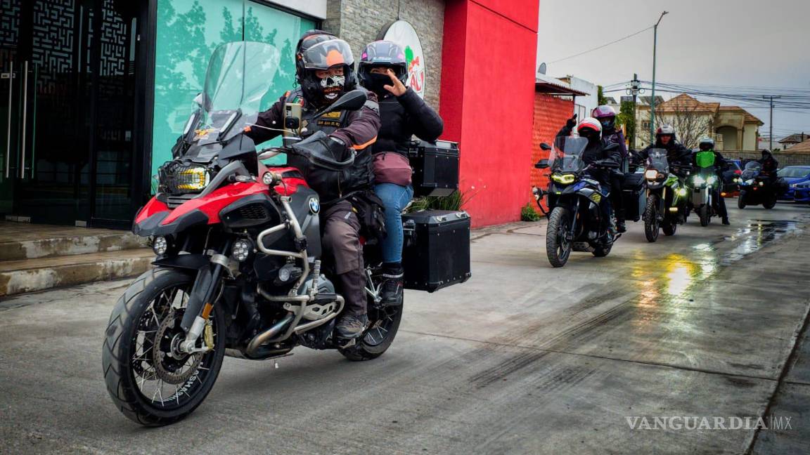$!Unidos en la carretera, este club de motociclistas de Querétaro disfruta de la libertad y la camaradería en cada ruta.