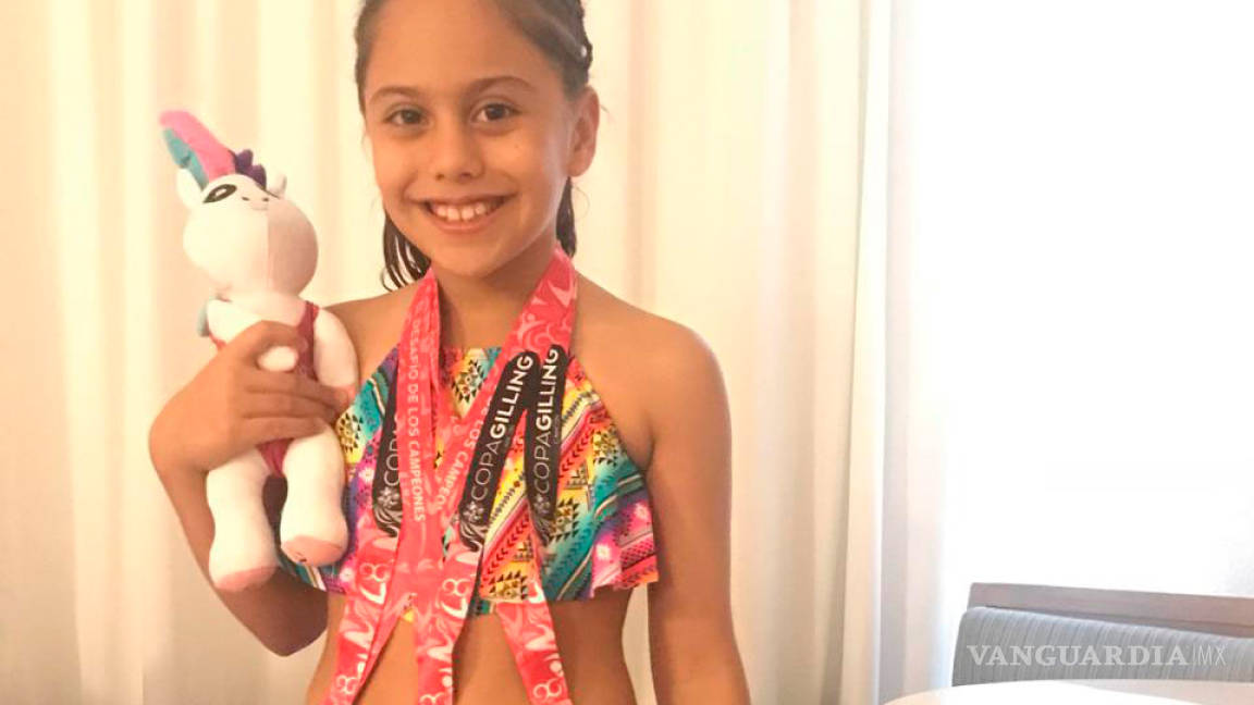 Regresa Sofía Cervera cargada de medallas de Cancún