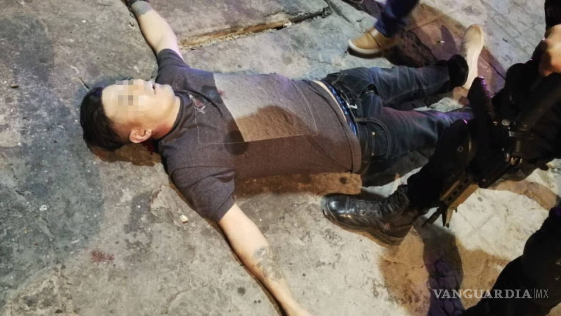 Un muerto y un herido a balazos en bar del mercado Alianza de Torreón