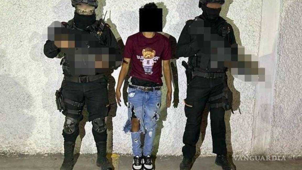 Menor de edad fue detenido en Monterrey, Nuevo León, con arma exclusiva del ejército Mexicano