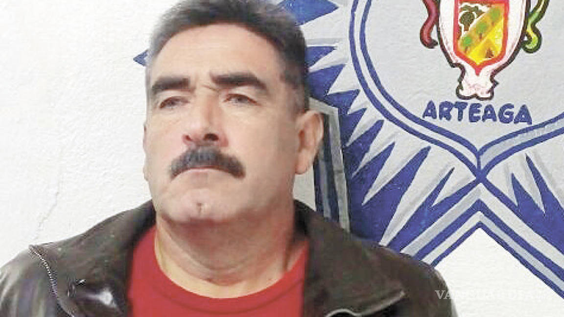 Detienen a hombre por amenazar a maestros rurales en Arteaga