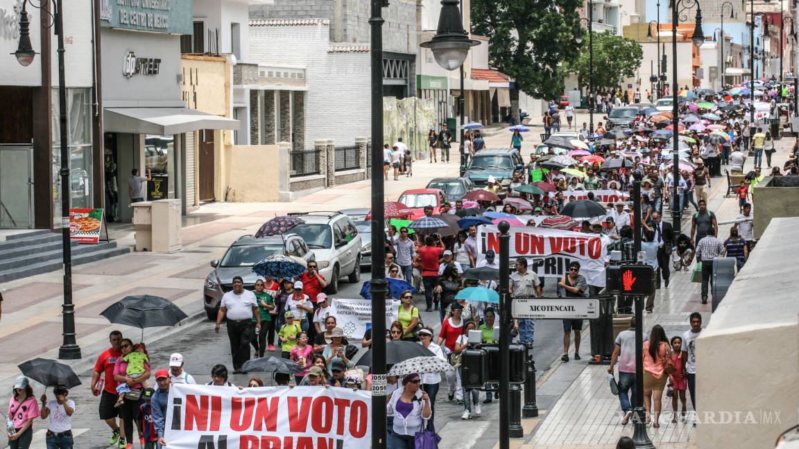 Marchan saltillenses en contra de la ‘represión’ en Oaxaca