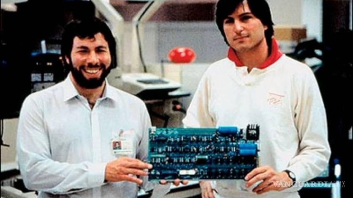 $!Apple celebra su cumpleaños 40