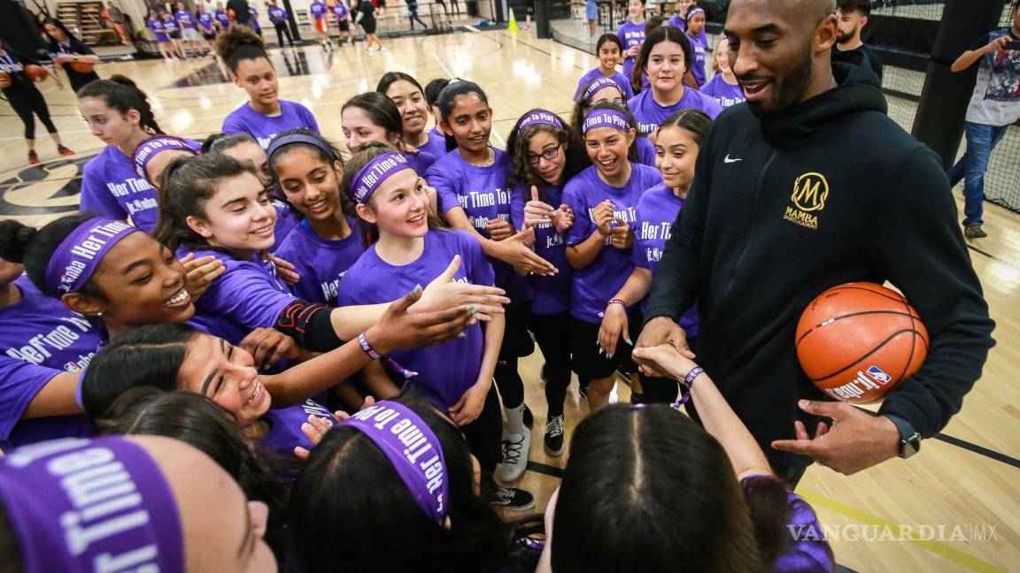 Kobe Bryant creía en el baloncesto femenino, 'algunas jugadoras de la WNBA podrían jugar en la NBA'