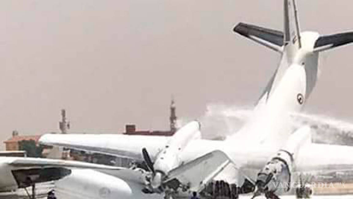 Chocan aviones militares mientras aterrizaban en Sudán