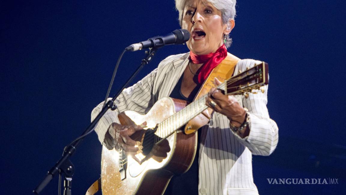 Joan Báez, ícono de la canción de protesta estadounidense entona en Madrid la canción de su adiós