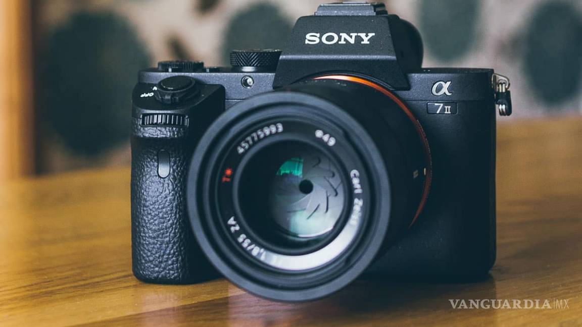 Lanza Sony su nueva cámara a7III