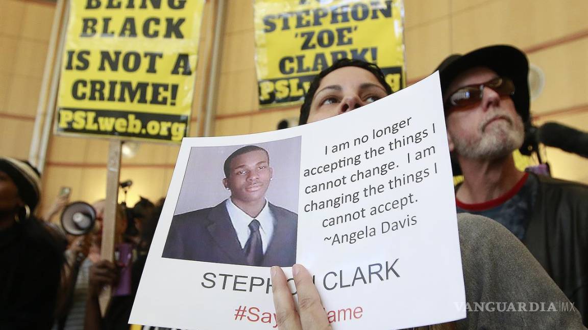 $!Pagará basquetbolista funeral de joven asesinado por policía en Sacramento