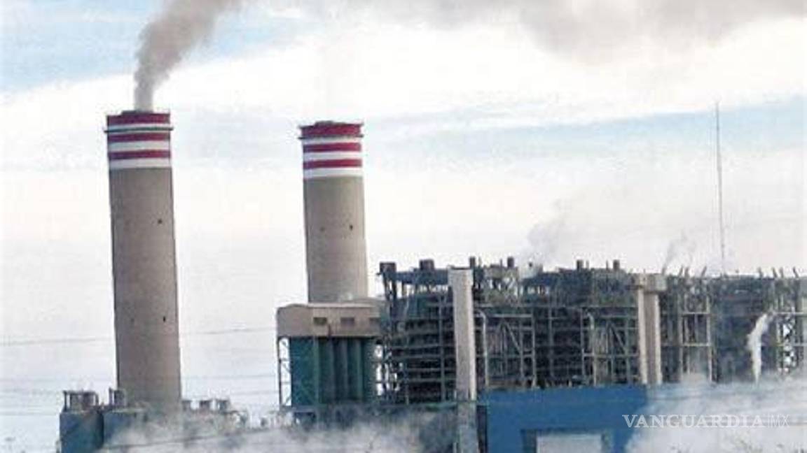 $!Los contaminantes generados en las carboeléctricas ponen en riesgo miles de vidas.