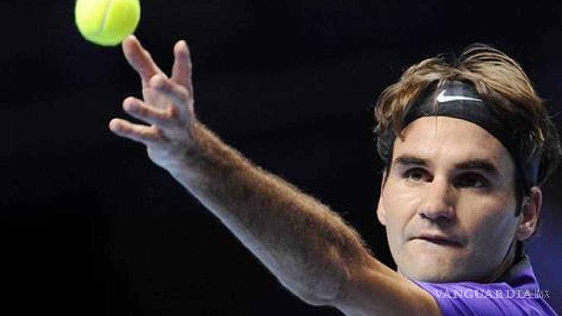 Federer bate a Ferrer y es el primer semifinalista en el Masters