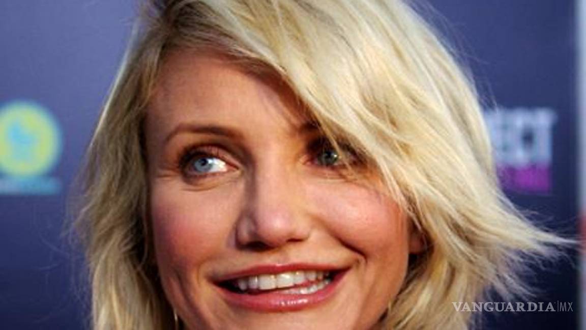 Diaz y Paltrow rapean y promocionan Chelsea Lately