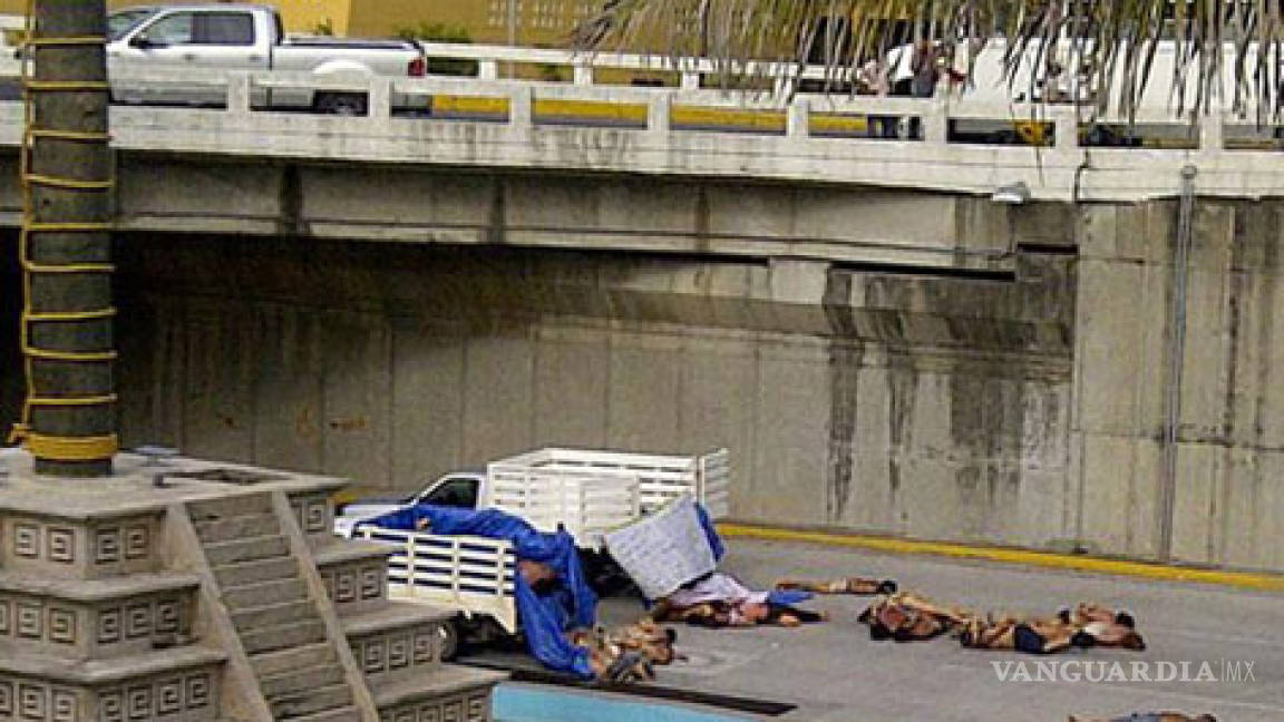 Comando armado se responsabiliza por cádaveres arrojados en Veracruz