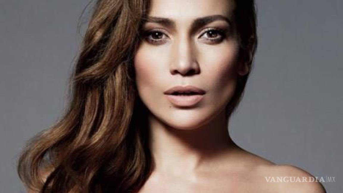 Jennifer Lopez, 43 años derrochando sensualidad