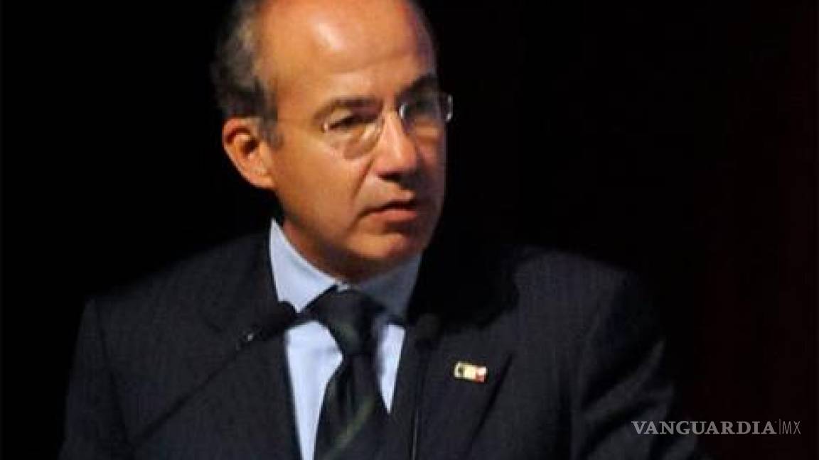 No reducimos tarifas de luz, cobramos lo justo: Calderón