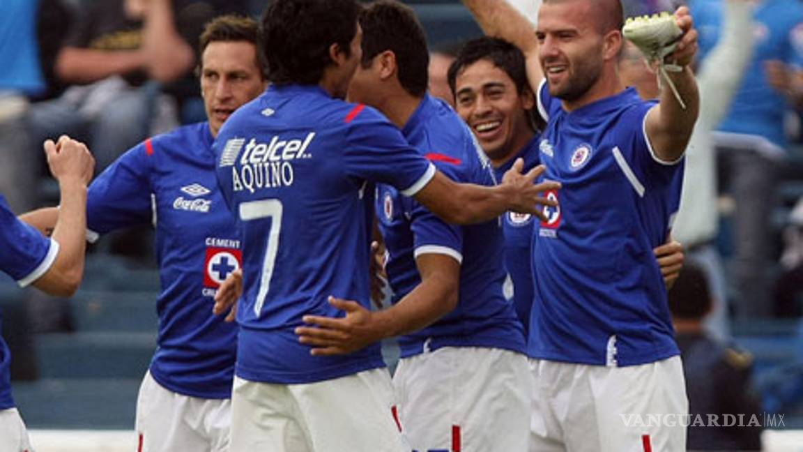 Cruz Azul anuncia cambios