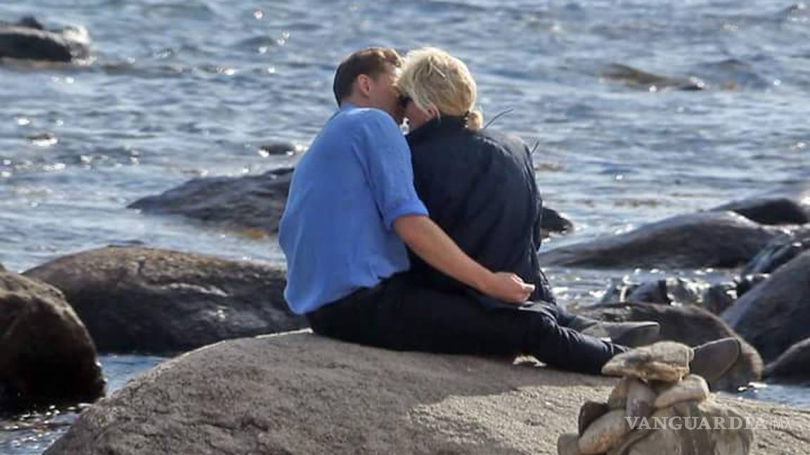 $!Taylor Swift olvida a Harris y se besa con el hermano de Thor (Fotos)