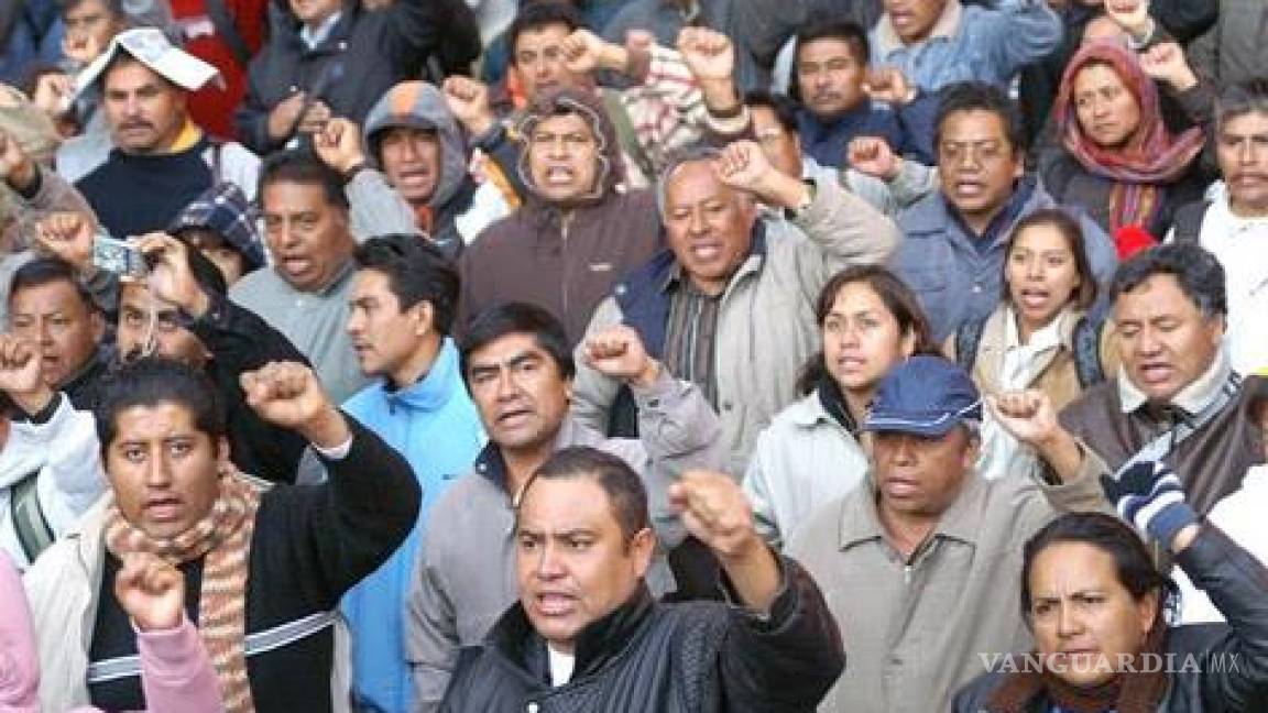 Maestros no descartan paro indefinido en protesta por reforma laboral