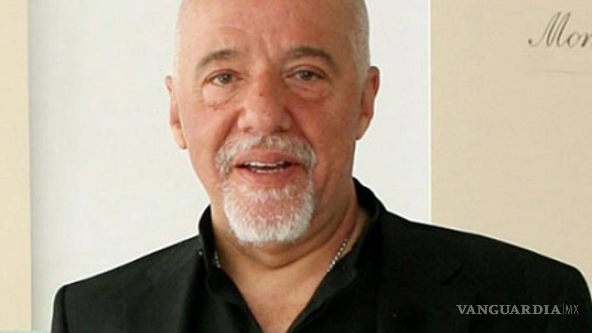 Paulo Coelho, segundo lugar en influencia en redes sociales