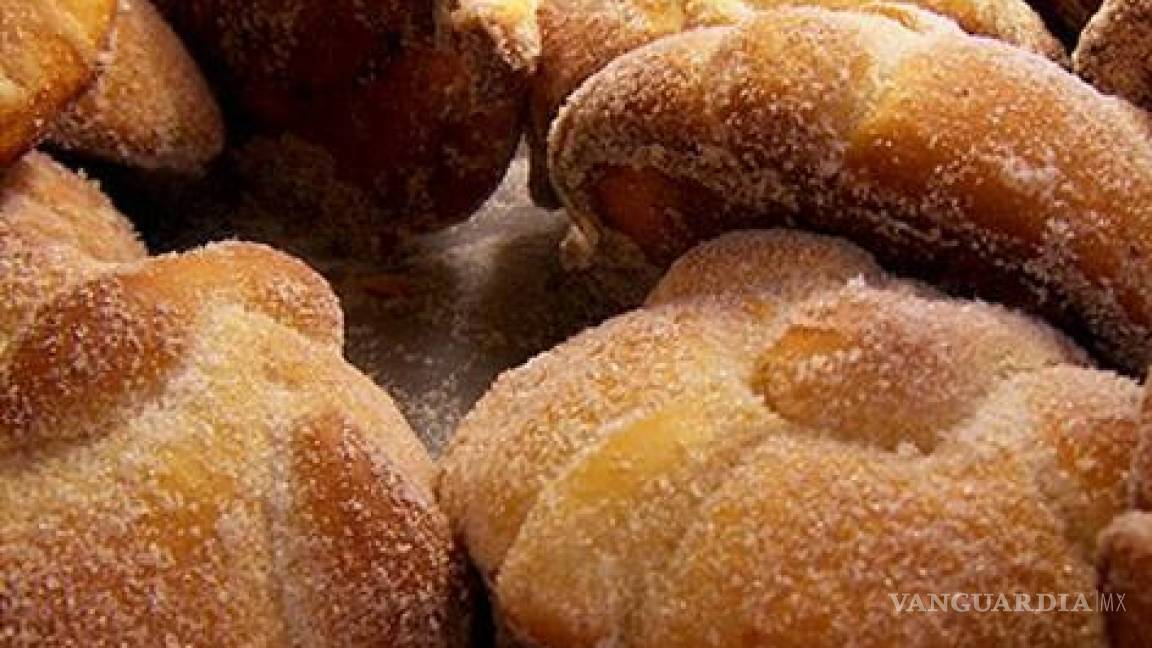 Preparan pan de muerto de 1.4 toneladas en Puebla