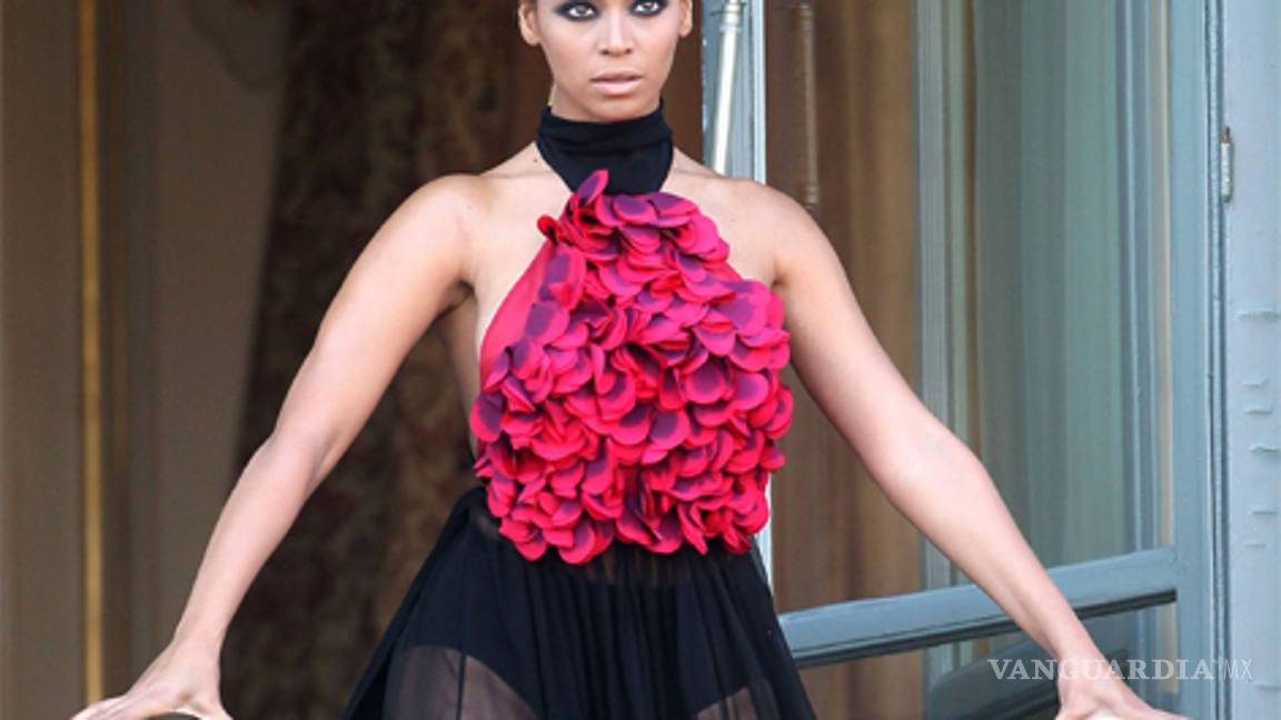 Beyoncé posa muy sexy en revista