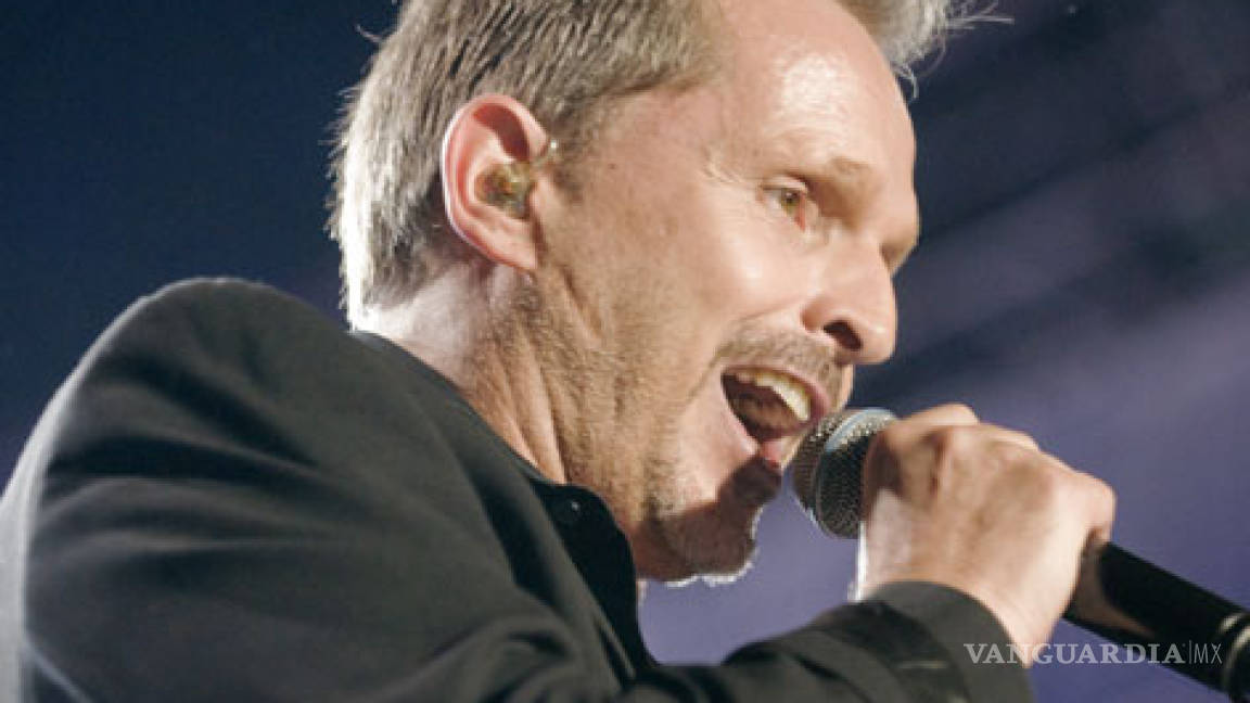 Estrena Miguel Bosé el primer sencillo de &quot;Papitwo&quot;