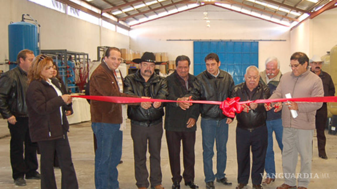 Inauguran planta de purificación de agua para industria espacial en Coahuila