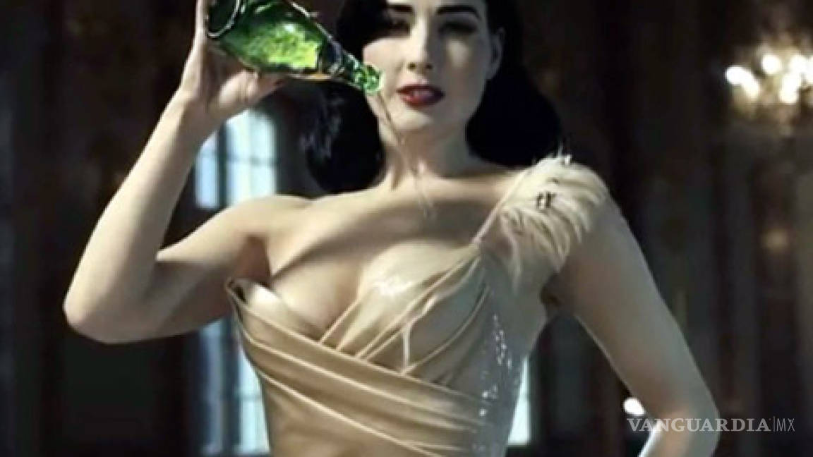 Dita Von Teese, nueva y sensual imagen de Perrier