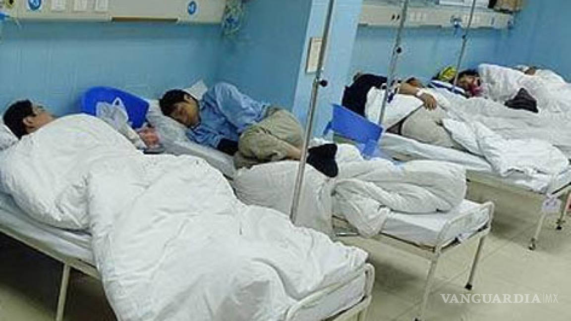 Médico chino quita puntos a paciente porque no podía pagarle