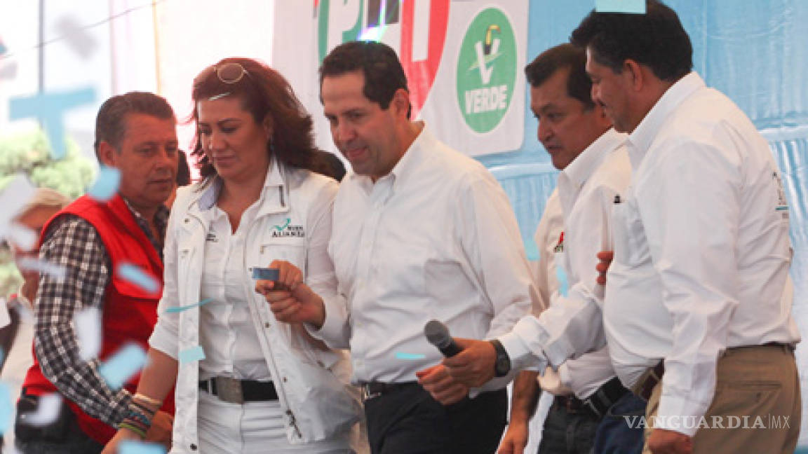 Eruviel pide no culpar a maestros del rezago educativo en México