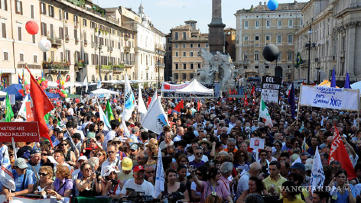 Miles de italianos protestan contra la 'ley mordaza'