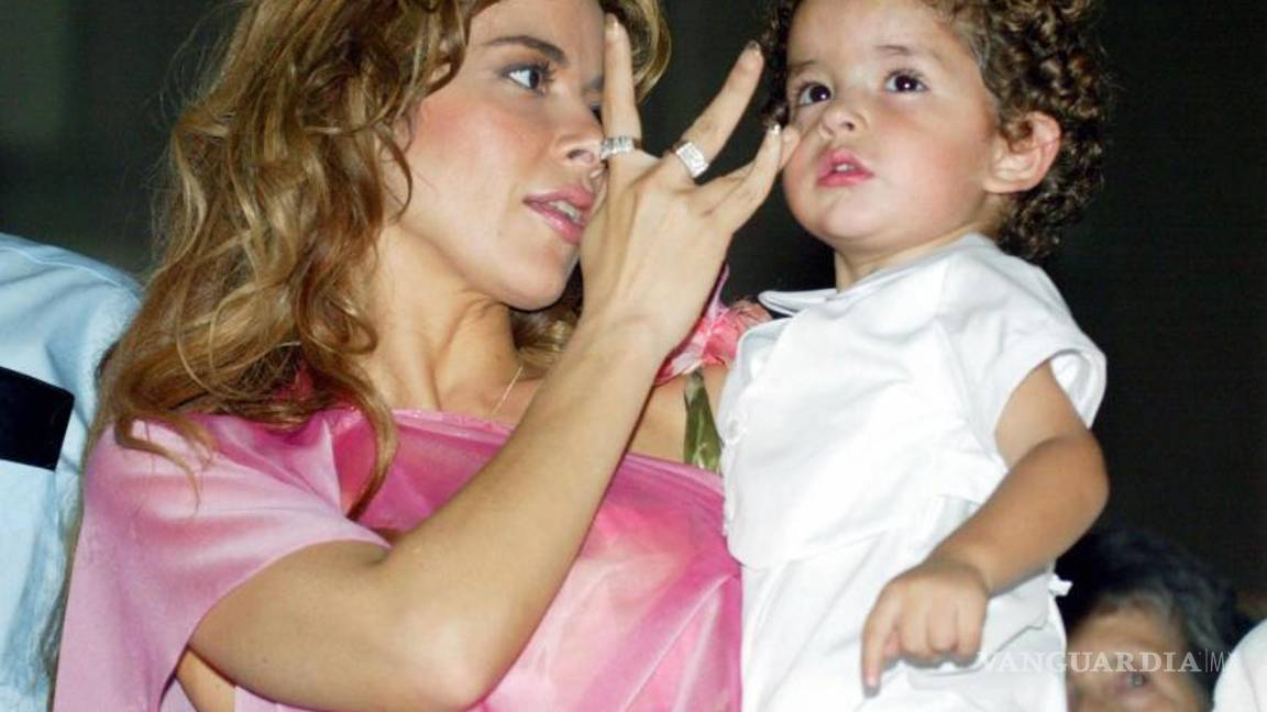 $!El hijo de Gloria Trevi lanza disco y todos hablan de lo mismo: Es idéntico a Sergio Andrade