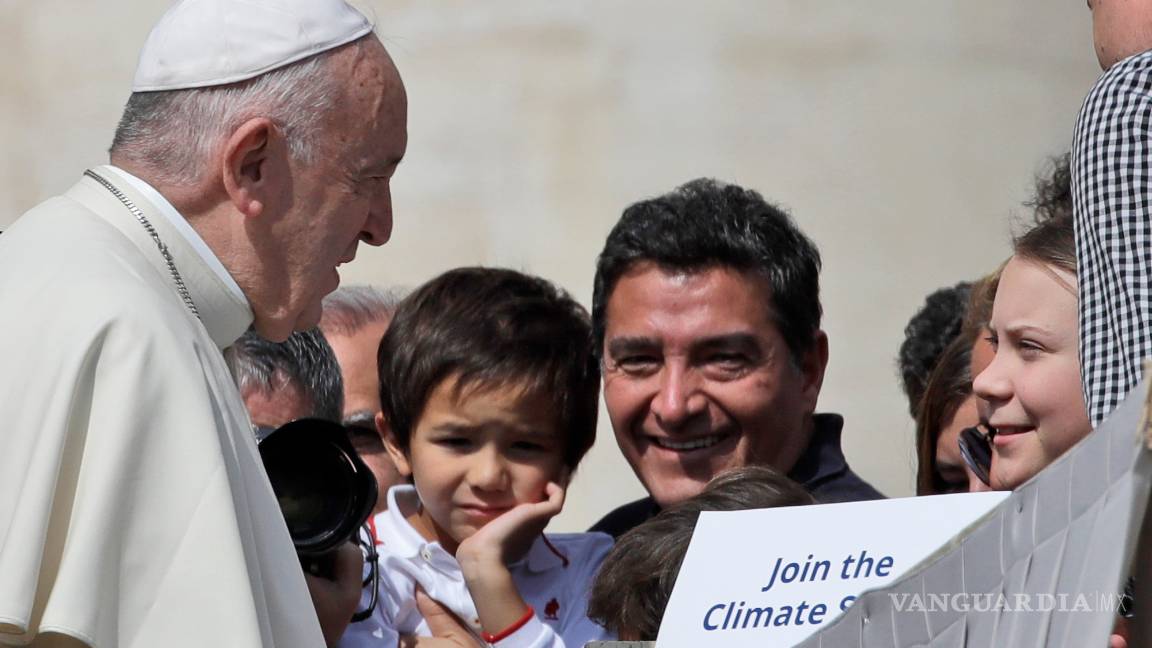 $!Greta Thunberg invita al papa Francisco a que se una a la huelga del clima