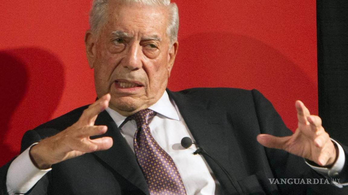 Trump de candidato sería suicidio republicano: Vargas Llosa