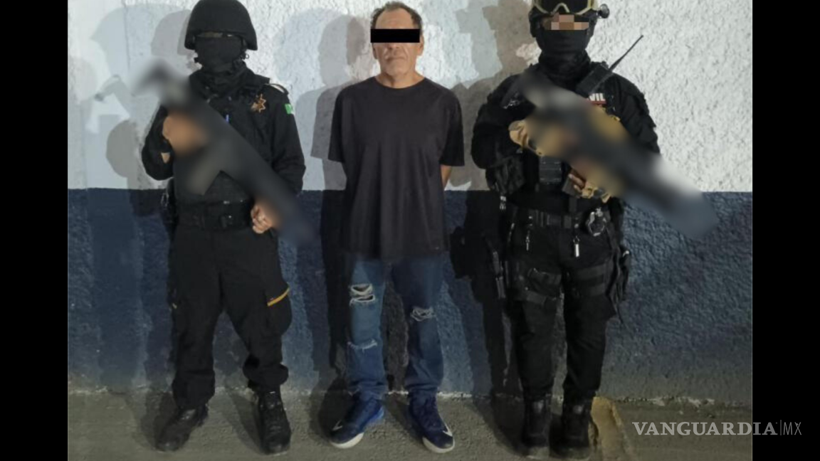 Detienen a hombre en Monterrey en posesión de un arma larga y sustancia ilegal