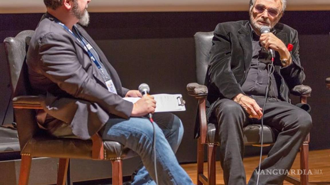 $!Burt Reynolds es premiado en el Festival de Cayo Hueso