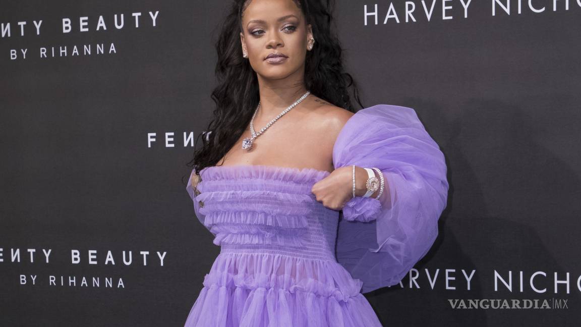 Marca de cosméticos de Rihanna es reconocida por su diversidad