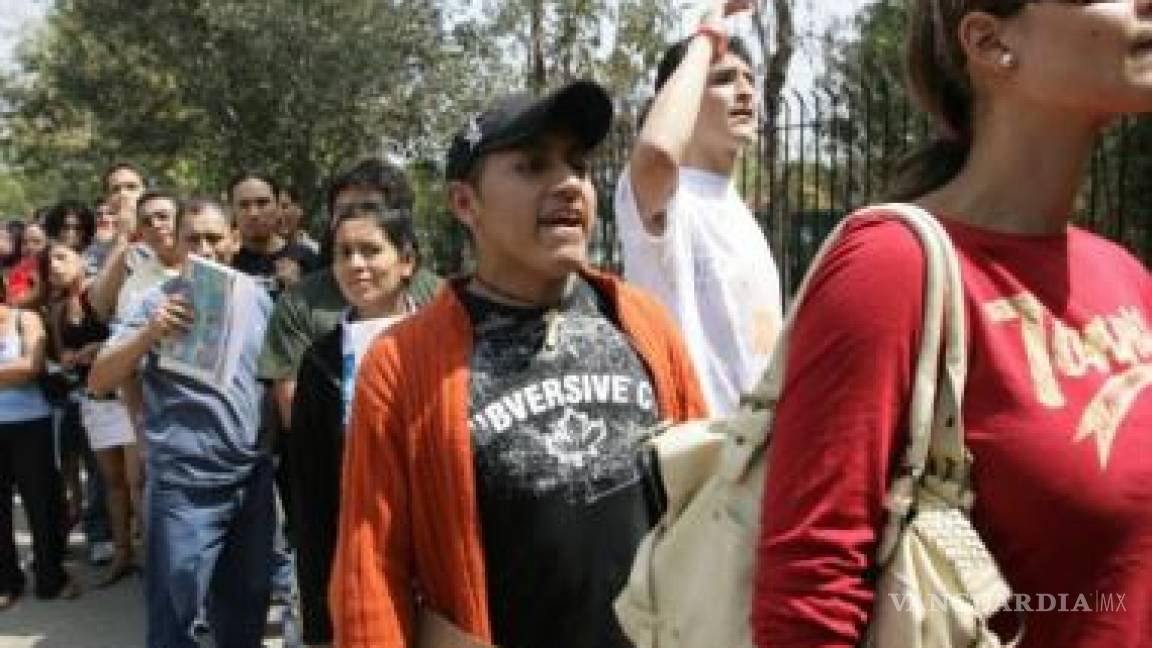 Defraudan a miles de trabajadores mexicanos que buscaban empleo temporal en EU