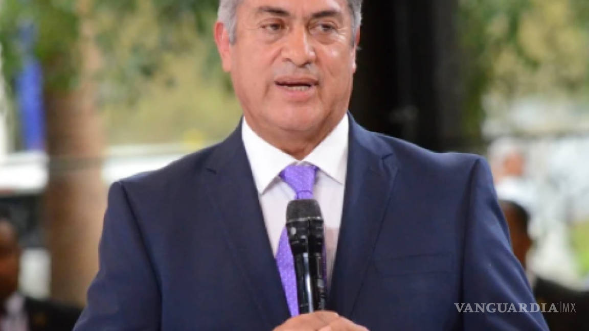 Expresa Gobernador de Nuevo León condolencias por muerte de escolta en accidente en Coahuila