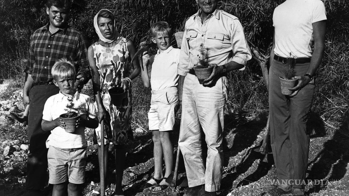 $!Kirk Douglas muere a los 103 años