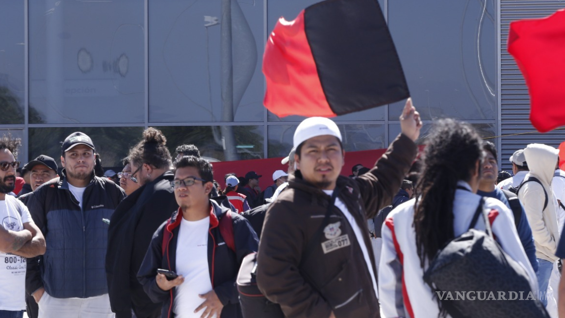 ‘Es un derecho constitucional’, sindicatos independientes se solidarizan con huelga de trabajadores de Audi