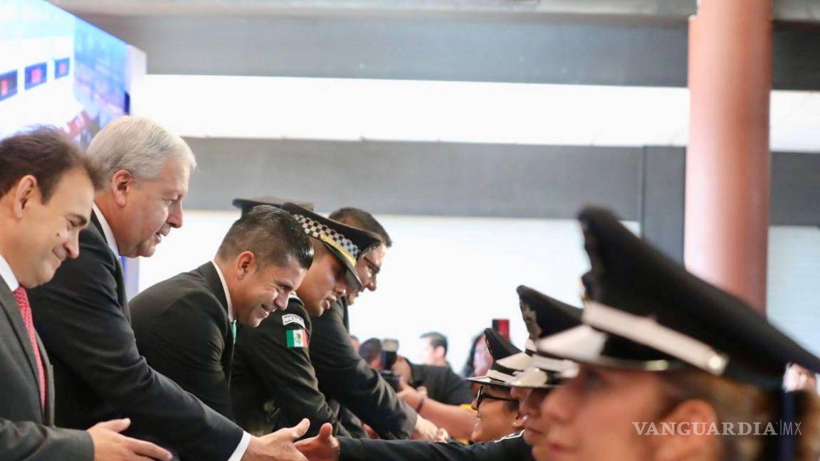 Academia de Policía de Saltillo culmina ciclo con la graduación de 300 nuevos oficiales