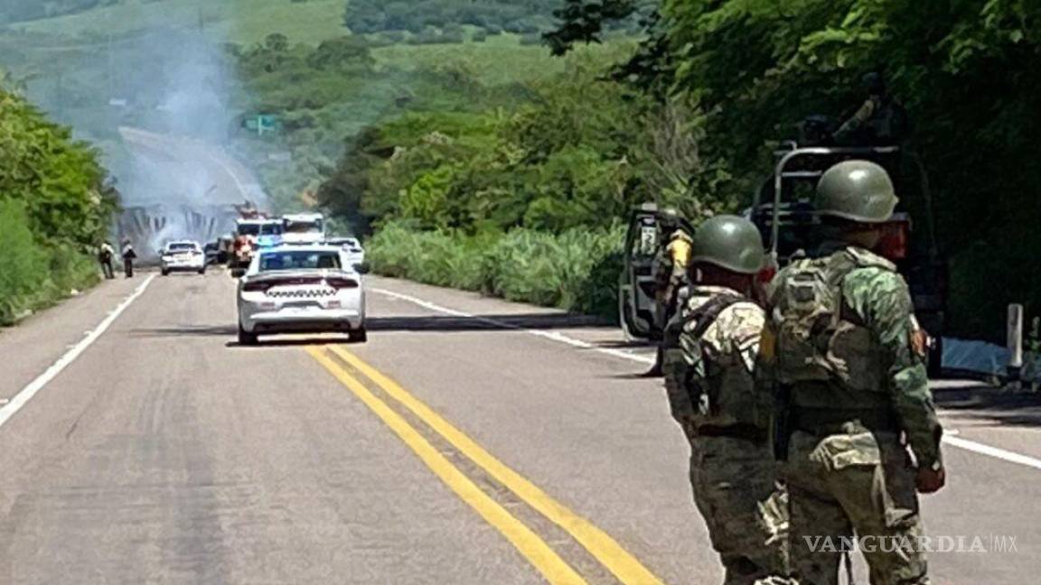 Eran propiedad de empresa lagunera dos de los autobuses incendiados en la carretera Durango-Mazatlán