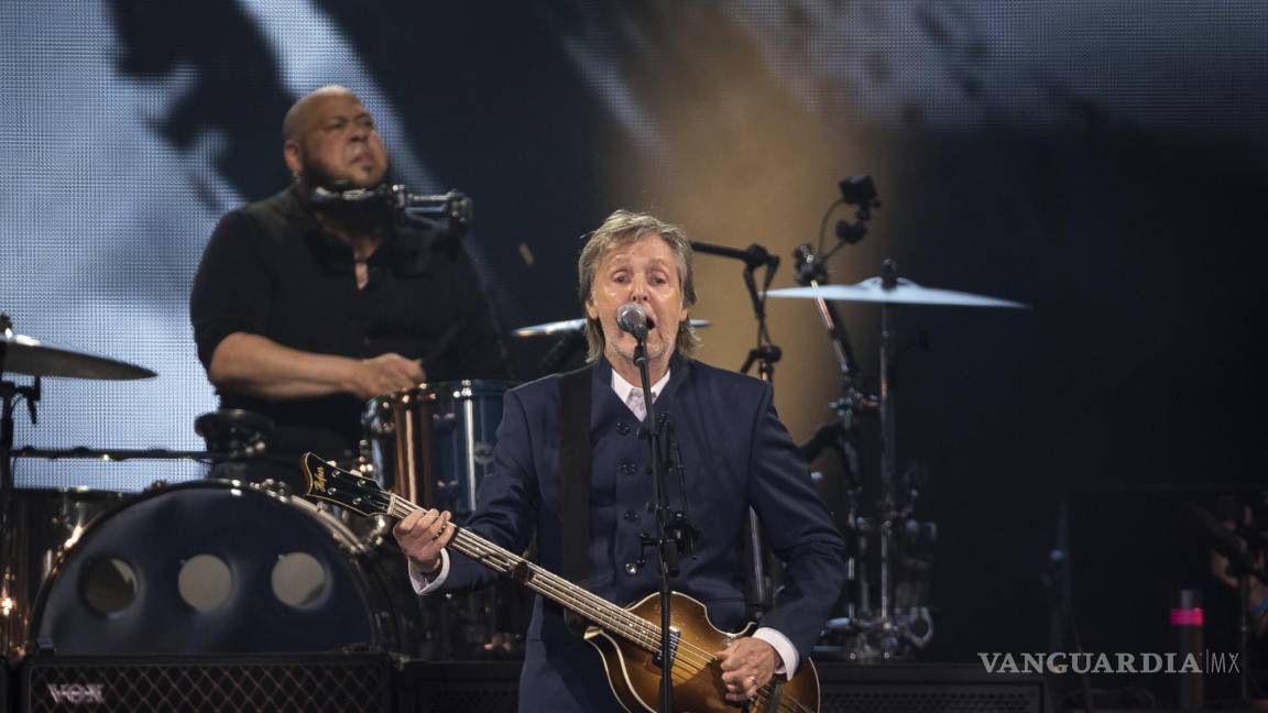 60 mil fans y Bruce Springsteen celebran los 80 años de Paul McCartney