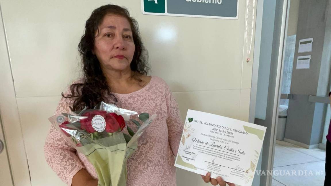 $!En 2019 doña María fue detectada con cáncer; gracias al tratamiento recibido en la Unidad 89 del IMSS, logró vencer la enfermedad.