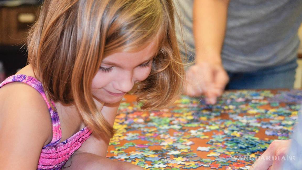 $!Estos momentos de juego en familia refuerzan los lazos afectivos, promueven el trabajo en equipo y les permiten a los niños disfrutar.