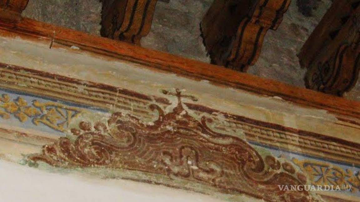 $!¿Y el INAH? Artista visual y tatuadora hace un ‘Ecce Homo’ y arruina histórica Capilla del Estado de México